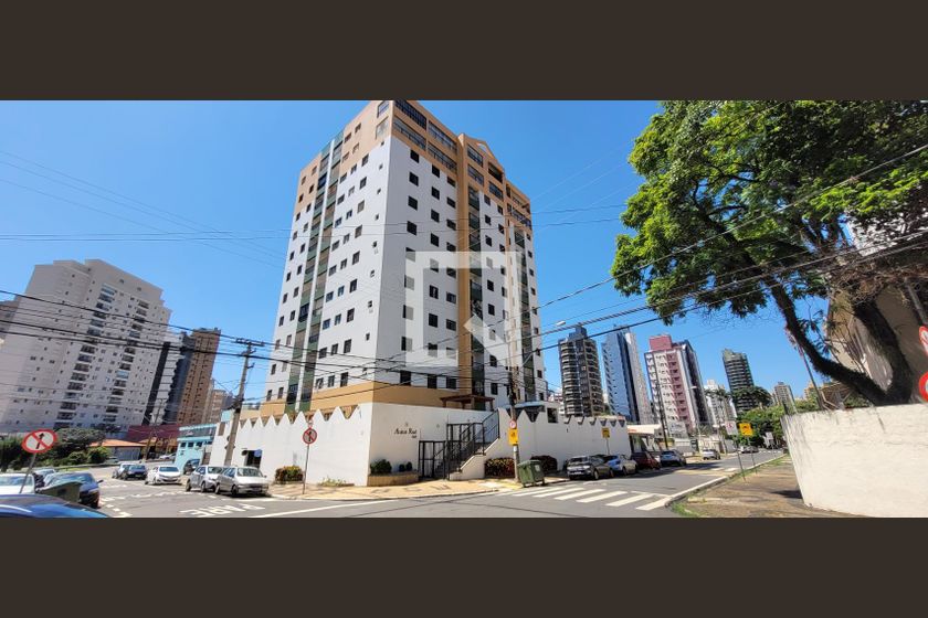 Condomínio em Rua Álvaro Muller, 560, Vila Itapura - Campinas - Alugue ...