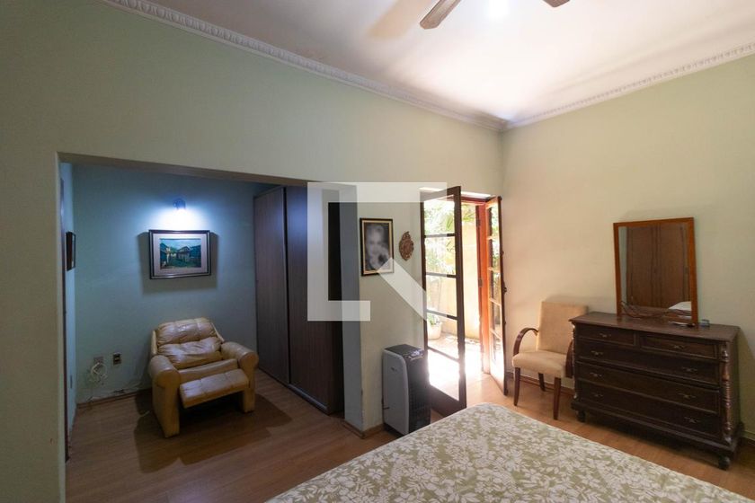 Casa à Venda - Cambuí, 4 Quartos,  340 m2 em , Campinas - sp | SoloBR