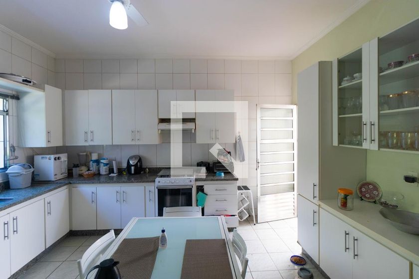 Casa à Venda - Cambuí, 4 Quartos,  340 m2 em , Campinas - sp | SoloBR