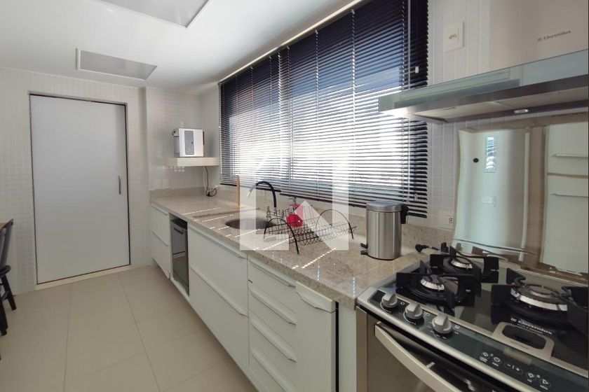 Apartamento à Venda - Cambuí, 2 Quartos,  151 m2 em , Campinas - sp | SoloBR
