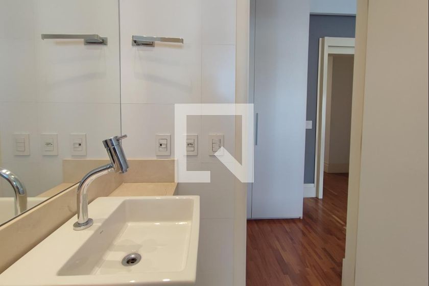 Apartamento à Venda - Cambuí, 2 Quartos,  151 m2 em , Campinas - sp | SoloBR