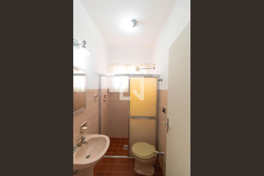 Casa à Venda - Jardim Flamboyant, 4 Quartos,  225 m2 em , Campinas - sp | SoloBR