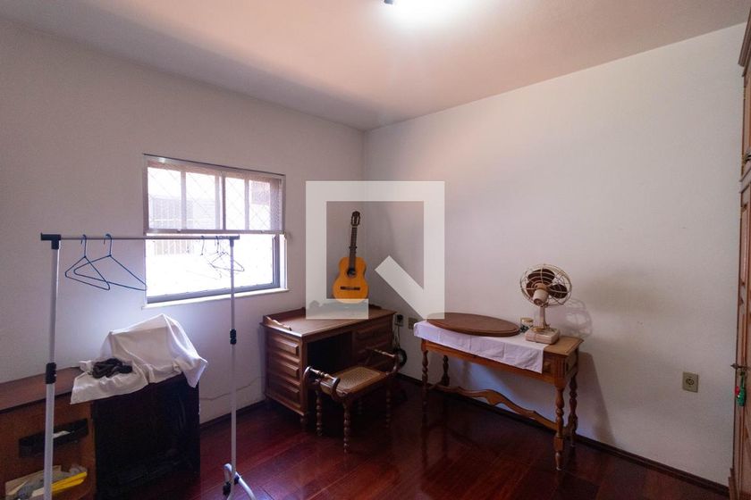 Casa à Venda - Jardim Flamboyant, 4 Quartos,  225 m2 em , Campinas - sp | SoloBR