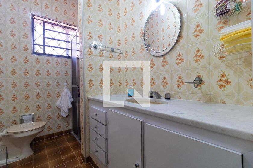 Casa à Venda - Jardim Flamboyant, 4 Quartos,  225 m2 em , Campinas - sp | SoloBR