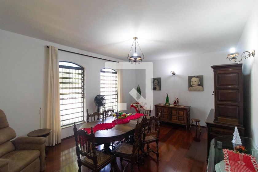 Casa à Venda - Jardim Flamboyant, 4 Quartos,  225 m2 em , Campinas - sp | SoloBR