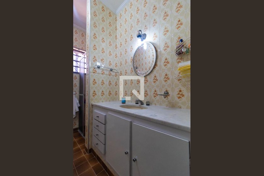 Casa à Venda - Jardim Flamboyant, 4 Quartos,  225 m2 em , Campinas - sp | SoloBR