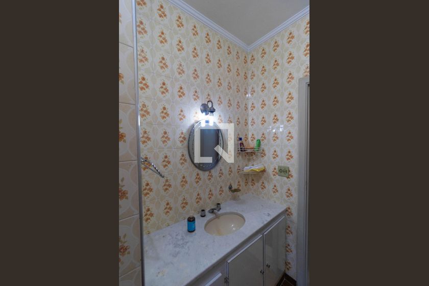 Casa à Venda - Jardim Flamboyant, 4 Quartos,  225 m2 em , Campinas - sp | SoloBR