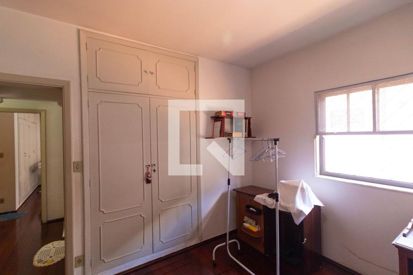 Casa à Venda - Jardim Flamboyant, 4 Quartos,  225 m2 em , Campinas - sp | SoloBR