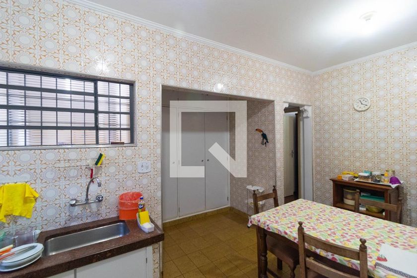 Casa à Venda - Jardim Flamboyant, 4 Quartos,  225 m2 em , Campinas - sp | SoloBR