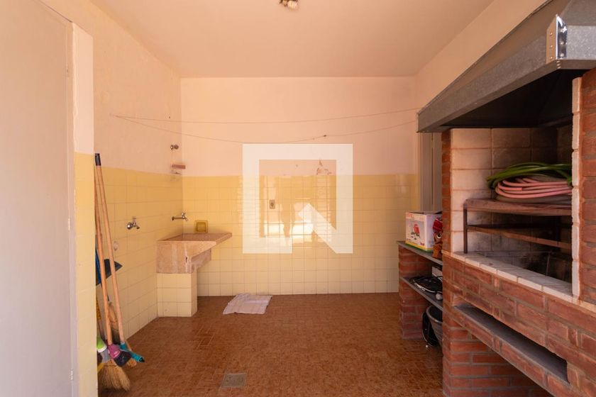 Casa à Venda - Jardim Flamboyant, 4 Quartos,  225 m2 em , Campinas - sp | SoloBR