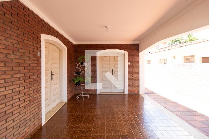 Casa à Venda - Jardim Flamboyant, 4 Quartos,  225 m2 em , Campinas - sp | SoloBR