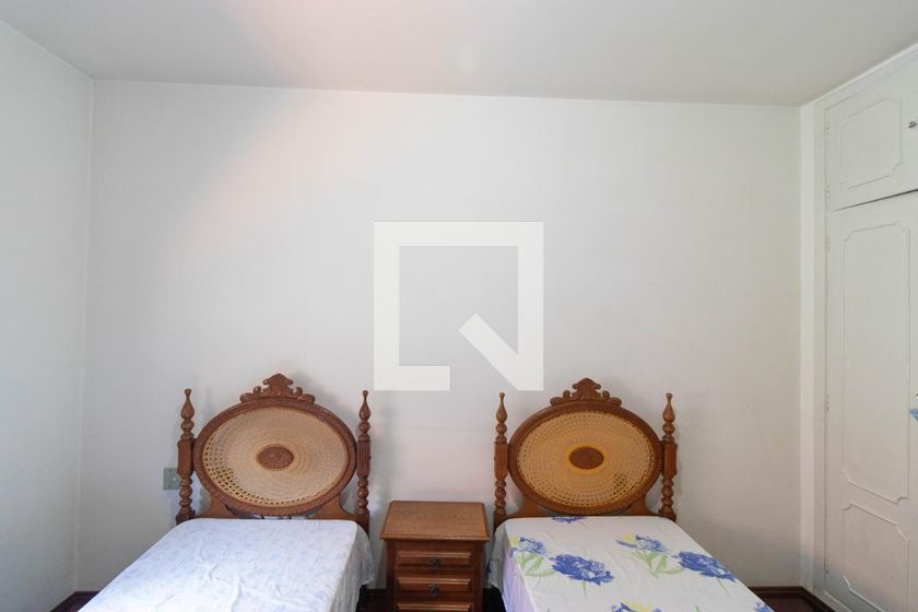 Casa à Venda - Jardim Flamboyant, 4 Quartos,  225 m2 em , Campinas - sp | SoloBR