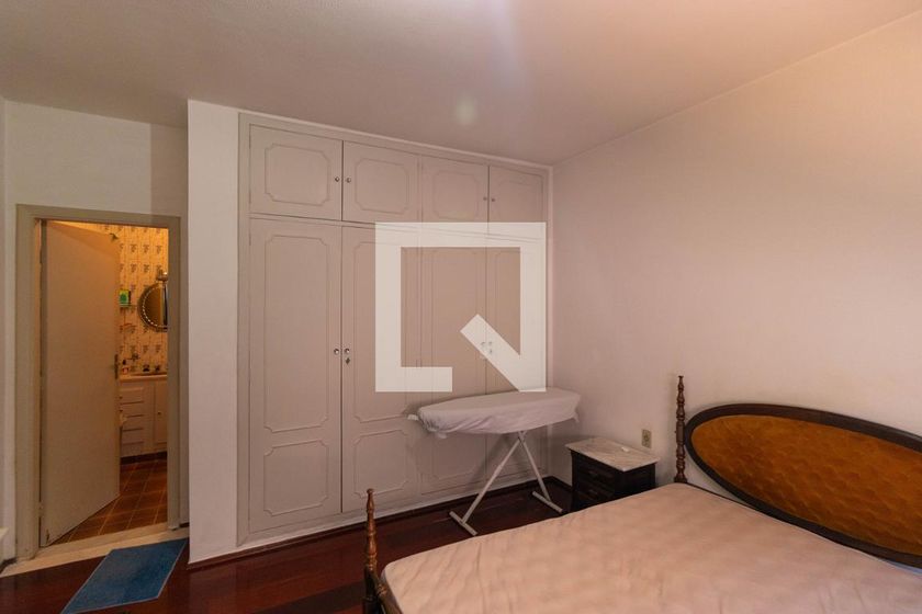 Casa à Venda - Jardim Flamboyant, 4 Quartos,  225 m2 em , Campinas - sp | SoloBR