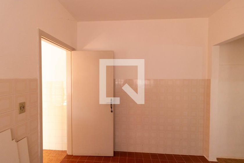 Casa à Venda - Jardim Flamboyant, 4 Quartos,  225 m2 em , Campinas - sp | SoloBR