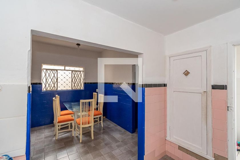 Casa à Venda - Taquaral, 2 Quartos,  180 m2 em , Campinas - sp | SoloBR