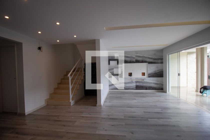 Casa, 4 quartos, 220 m² - Foto 2