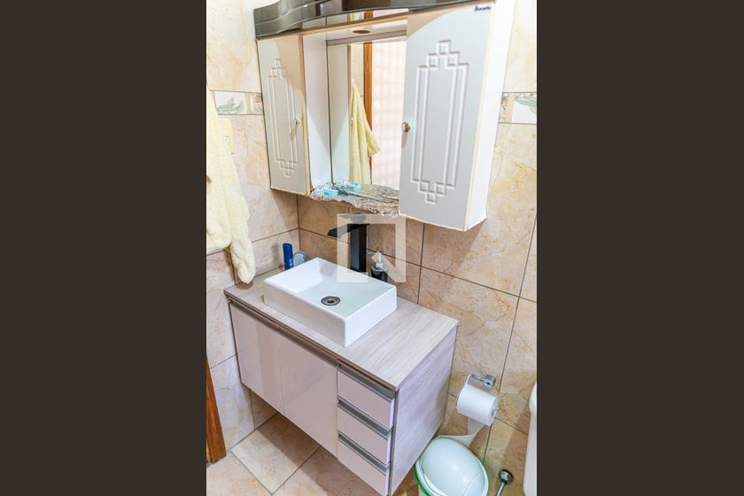 Casa à Venda - Jardim do Lago, 4 Quartos,  232 m2 em , Campinas - sp | SoloBR