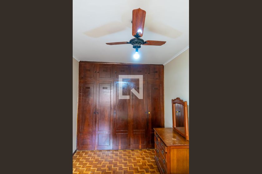 Casa à Venda - Jardim do Lago, 4 Quartos,  232 m2 em , Campinas - sp | SoloBR