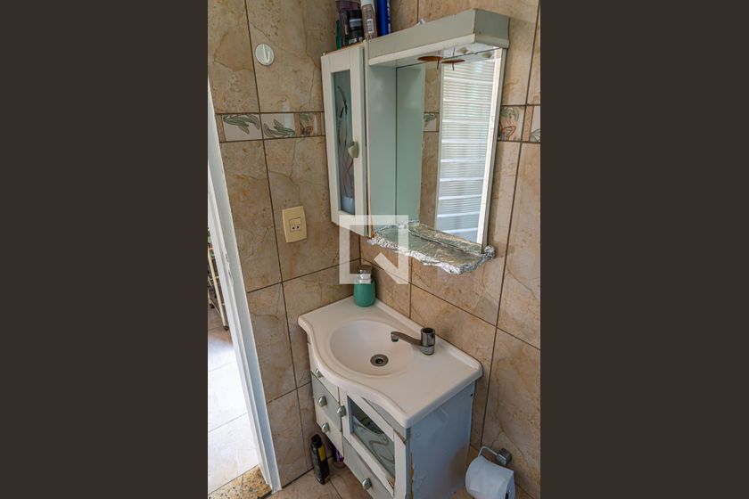 Casa à Venda - Jardim do Lago, 4 Quartos,  232 m2 em , Campinas - sp | SoloBR