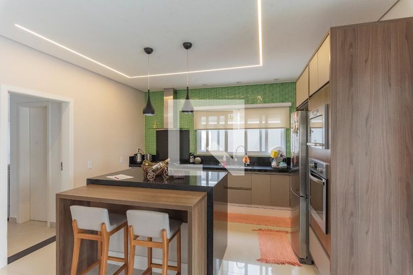 Casa à Venda - Swiss Park, 3 Quartos,  296 m2 em , Campinas - sp | SoloBR