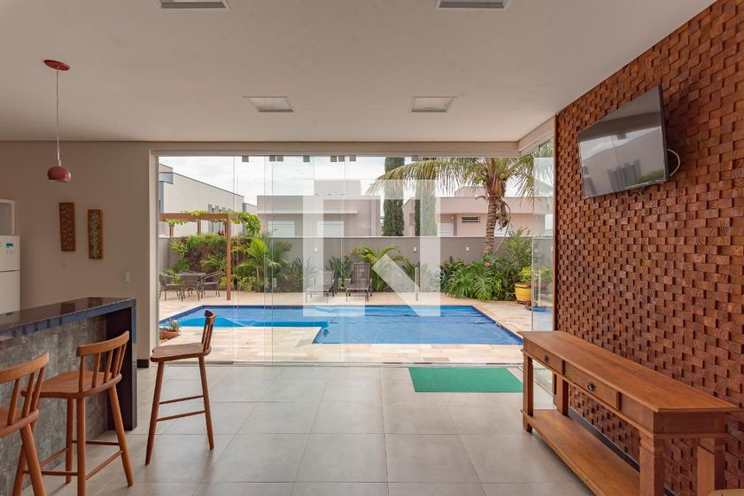Casa à Venda - Swiss Park, 3 Quartos,  296 m2 em , Campinas - sp | SoloBR
