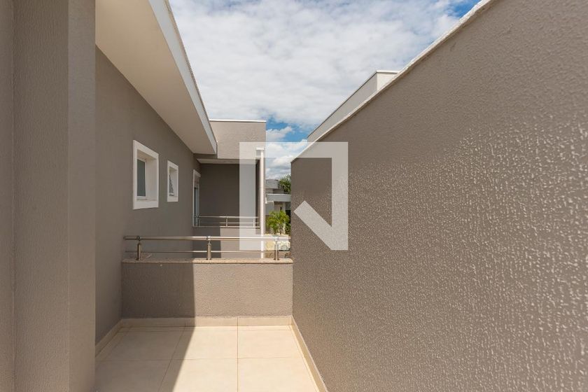 Casa à Venda - Swiss Park, 3 Quartos,  296 m2 em , Campinas - sp | SoloBR