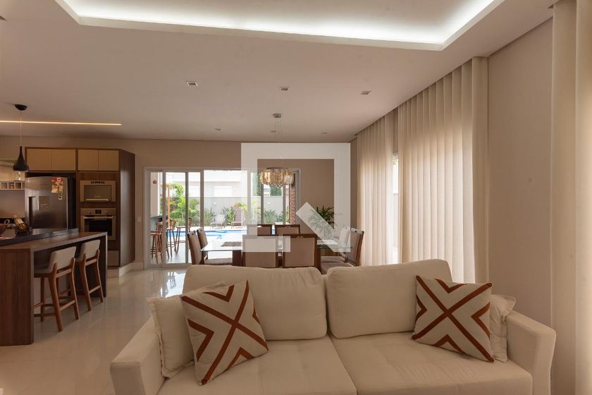 Casa à Venda - Swiss Park, 3 Quartos,  296 m2 em , Campinas - sp | SoloBR