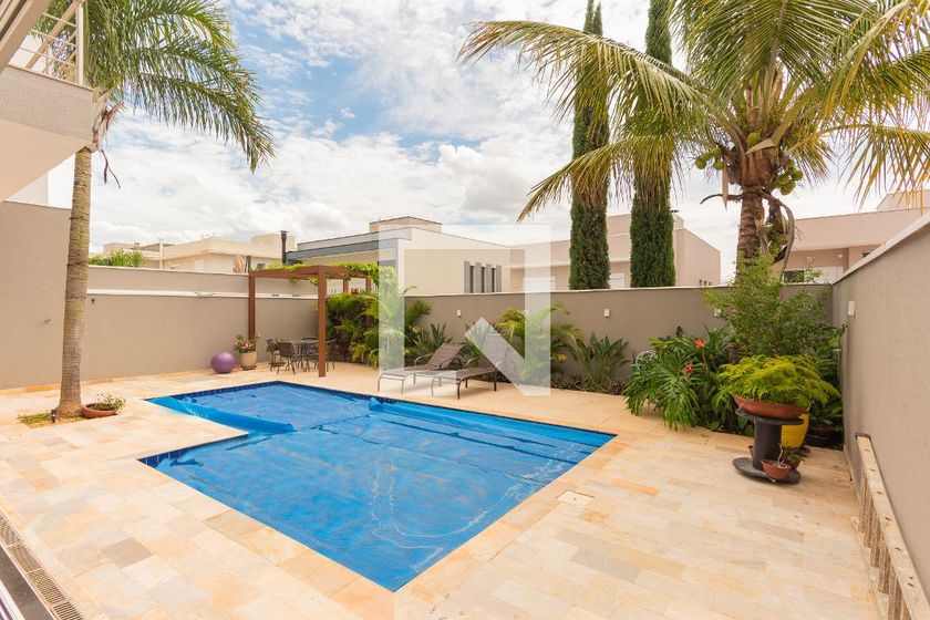 Casa à Venda - Swiss Park, 3 Quartos,  296 m2 em , Campinas - sp | SoloBR