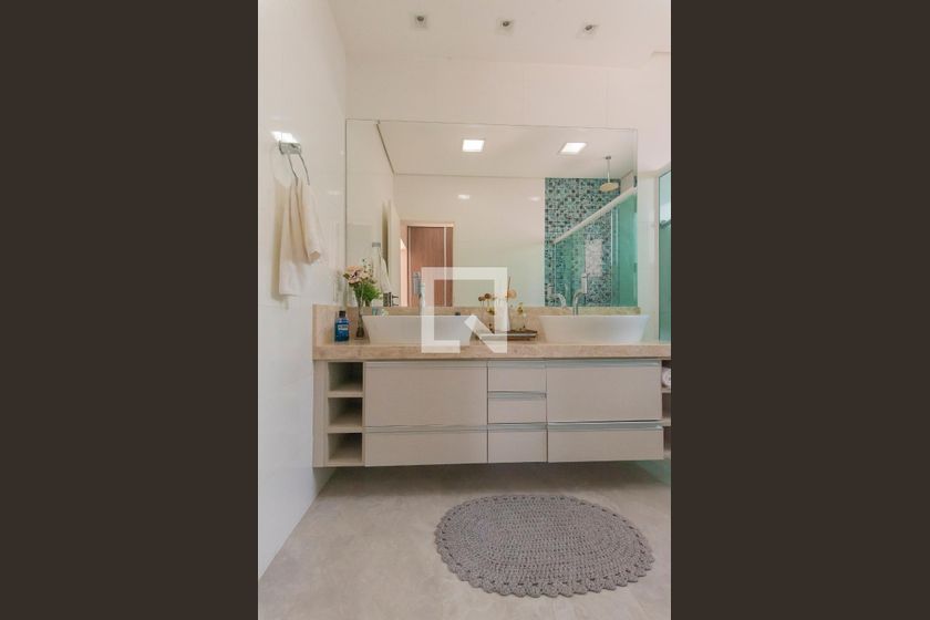 Casa à Venda - Swiss Park, 3 Quartos,  296 m2 em , Campinas - sp | SoloBR