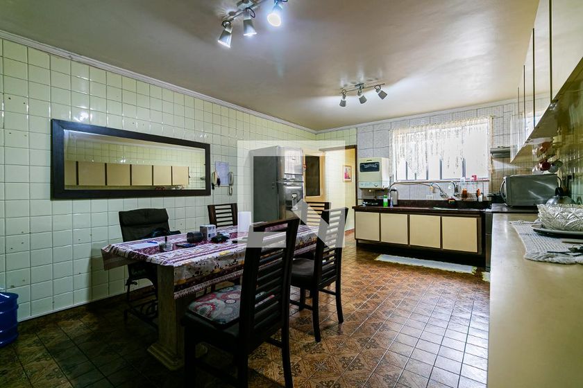 Casa, 3 quartos, 249 m² - Foto 28