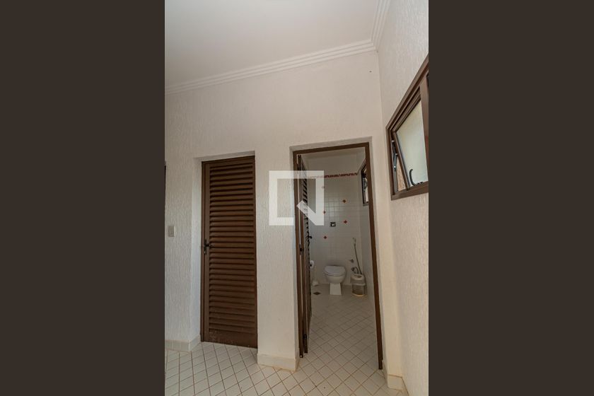 Casa à Venda - Lot. Alphaville Campinas , 4 Quartos,  520 m2 em , Campinas - sp | SoloBR