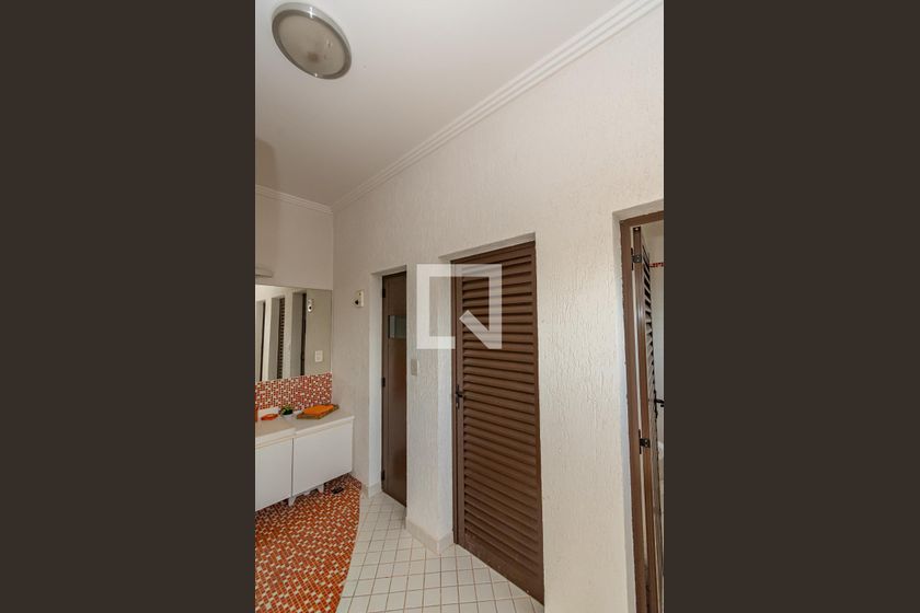 Casa à Venda - Lot. Alphaville Campinas , 4 Quartos,  520 m2 em , Campinas - sp | SoloBR