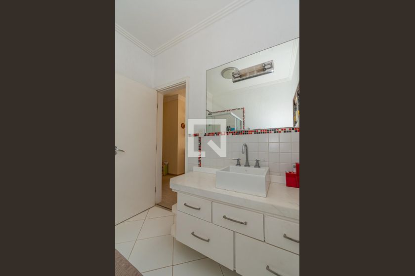 Casa à Venda - Lot. Alphaville Campinas , 4 Quartos,  520 m2 em , Campinas - sp | SoloBR