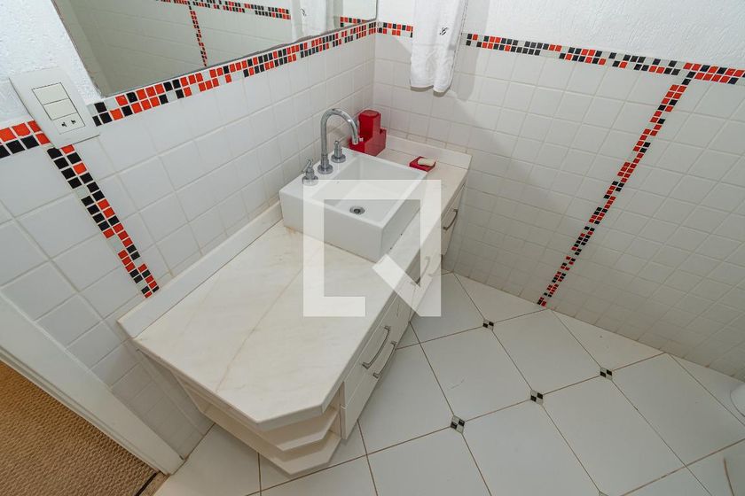 Casa à Venda - Lot. Alphaville Campinas , 4 Quartos,  520 m2 em , Campinas - sp | SoloBR