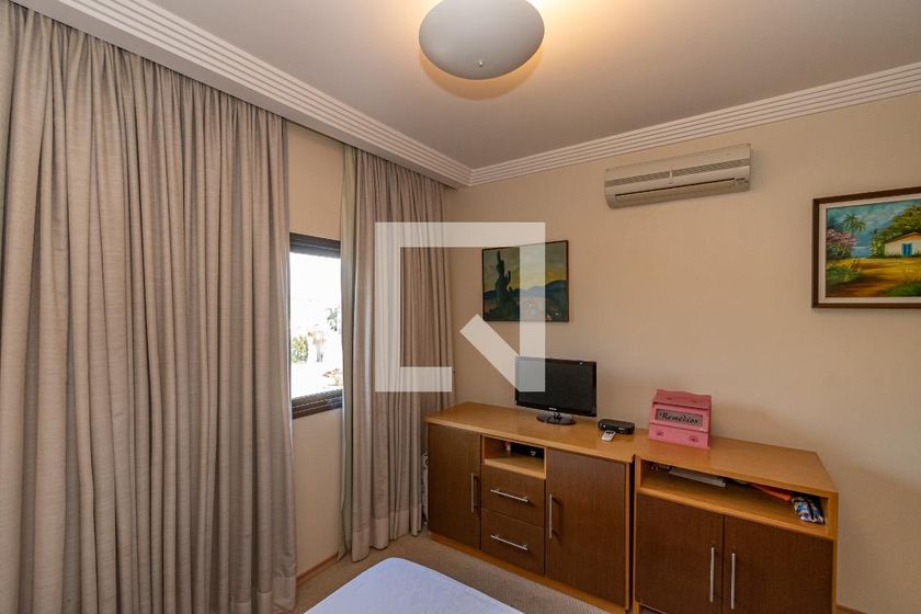Casa à Venda - Lot. Alphaville Campinas , 4 Quartos,  520 m2 em , Campinas - sp | SoloBR