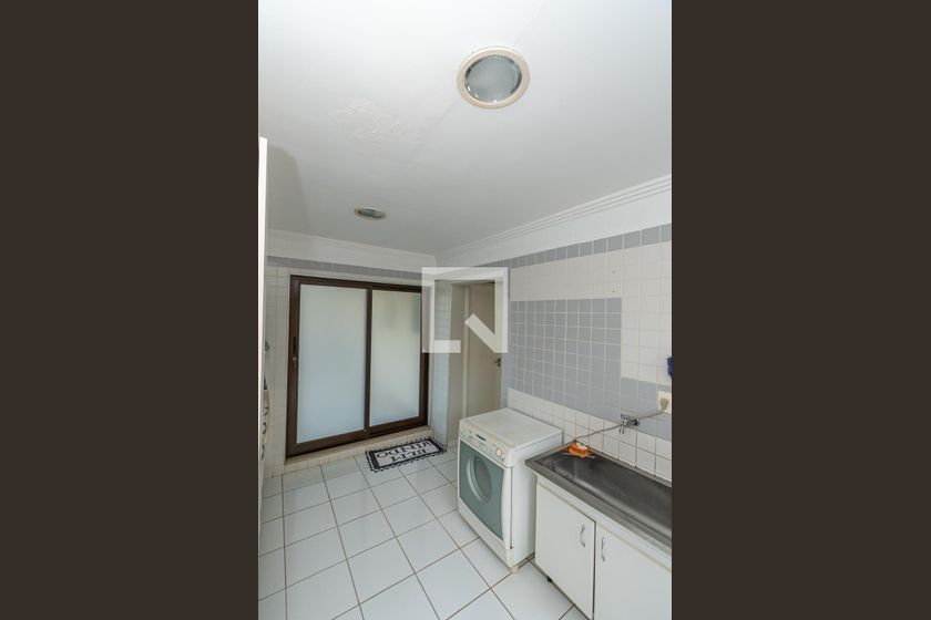 Casa à Venda - Lot. Alphaville Campinas , 4 Quartos,  520 m2 em , Campinas - sp | SoloBR
