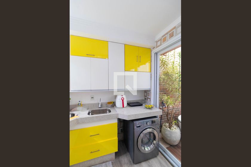 Casa à Venda - Mansões Santo Antônio, 2 Quartos,  150 m2 em , Campinas - sp | SoloBR