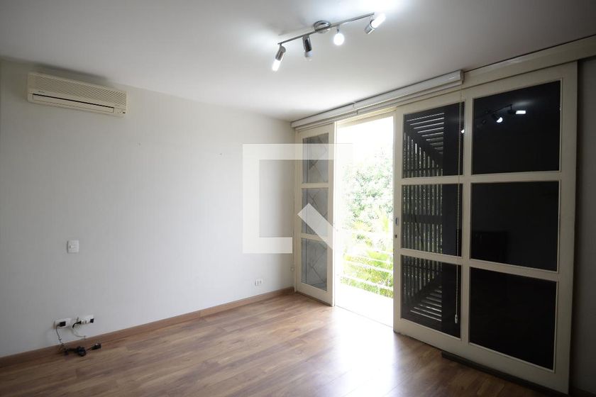 Casa, 3 quartos, 230 m² - Foto 37