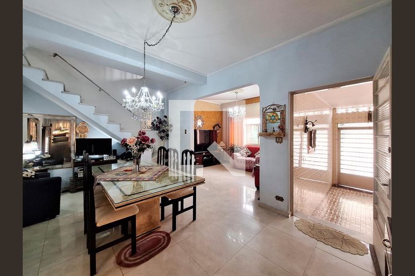 Casa, 5 quartos, 180 m² - Foto 1
