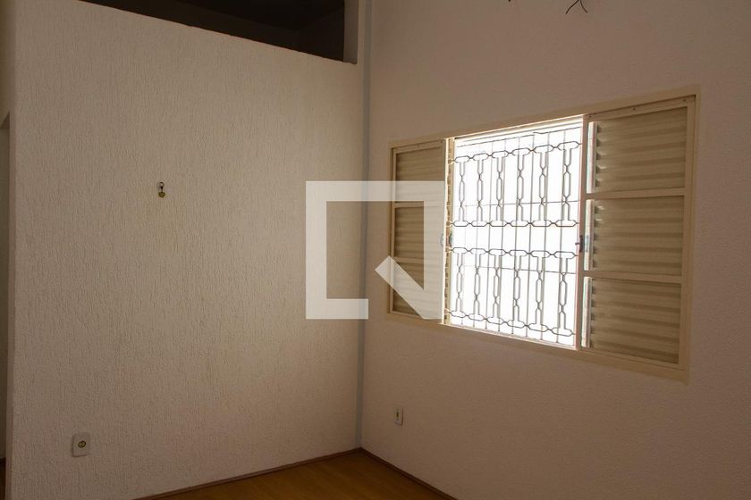 Casa à Venda - Bosque, 3 Quartos,  228 m2 em , Campinas - sp | SoloBR