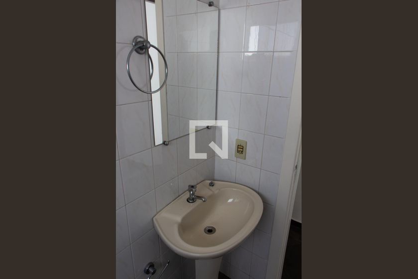 Casa à Venda - Bosque, 3 Quartos,  228 m2 em , Campinas - sp | SoloBR