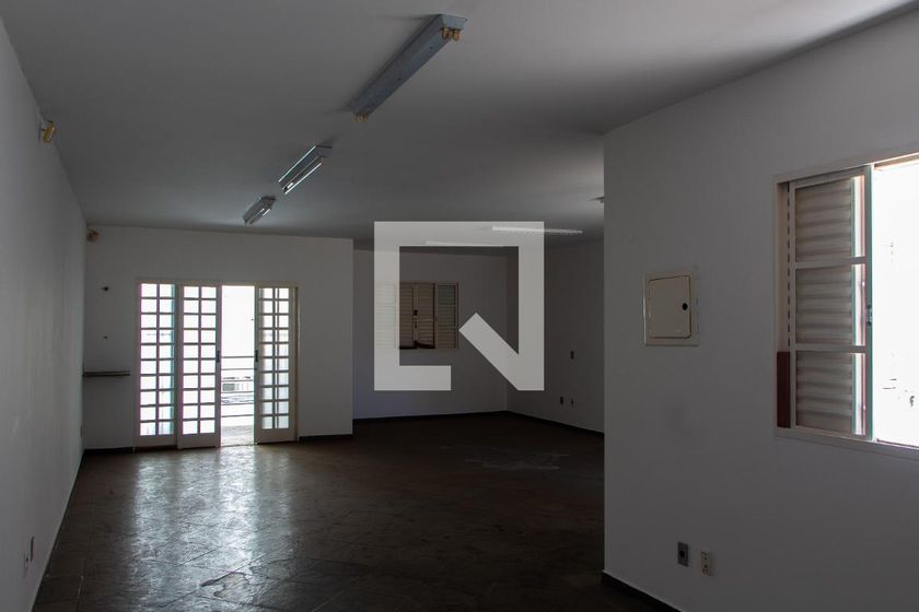 Casa à Venda - Bosque, 3 Quartos,  228 m2 em , Campinas - sp | SoloBR