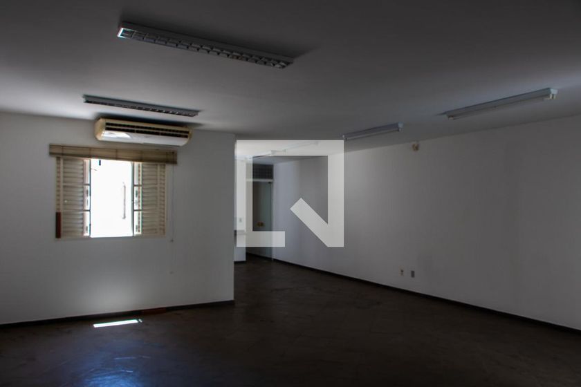 Casa à Venda - Bosque, 3 Quartos,  228 m2 em , Campinas - sp | SoloBR