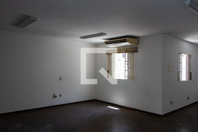 Casa à Venda - Bosque, 3 Quartos,  228 m2 em , Campinas - sp | SoloBR