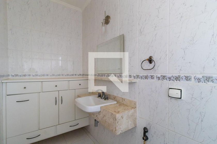 Casa à Venda - Lot. Alphaville Campinas, 3 Quartos,  330 m2 em , Campinas - sp | SoloBR