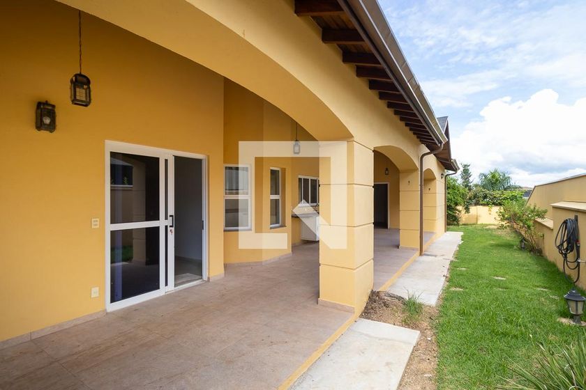 Casa à Venda - Lot. Alphaville Campinas, 3 Quartos,  330 m2 em , Campinas - sp | SoloBR