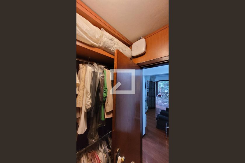 Casa à Venda - Jardim Santana, 5 Quartos,  2234 m2 em , Campinas - sp | SoloBR