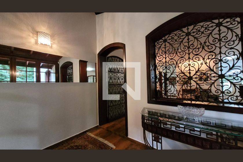 Casa à Venda - Jardim Santana, 5 Quartos,  2234 m2 em , Campinas - sp | SoloBR