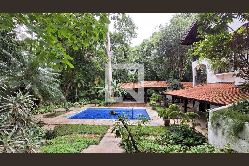 Casa à Venda - Jardim Santana, 5 Quartos,  2234 m2 em , Campinas - sp | SoloBR