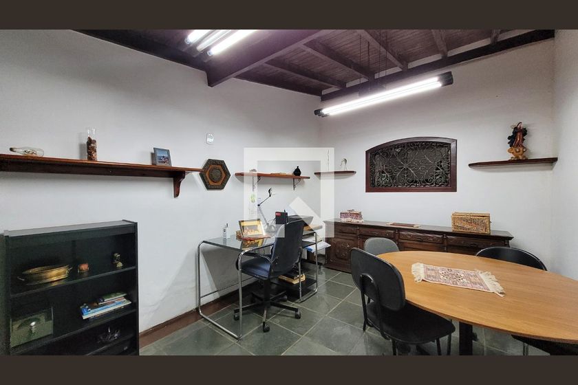 Casa à Venda - Jardim Santana, 5 Quartos,  2234 m2 em , Campinas - sp | SoloBR